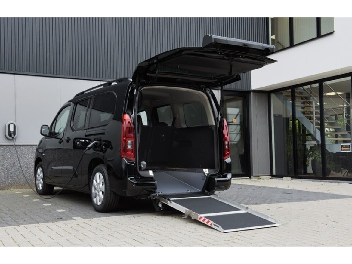 New Electric Wheelchair Accessible Vehicle (WAV)