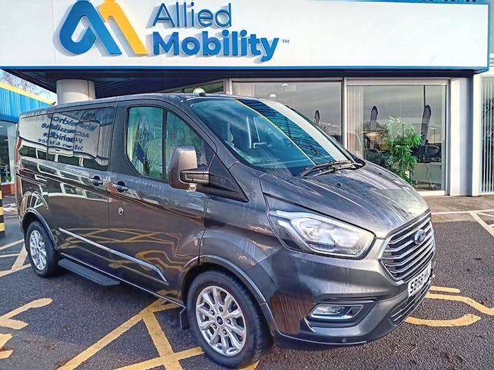 Grey Ford Tourneo Custom Independence RS 2019