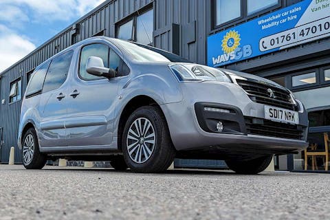 Grey Peugeot Partner Horizon Re 2017