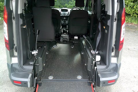 Silver Ford Tourneo Connect Freedom Re 2017