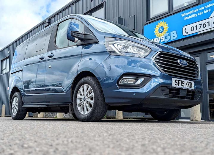 Blue Ford Tourneo Custom Independence Re 2019