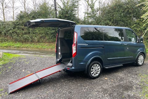 Blue Ford Tourneo Connect Independence RS 2020