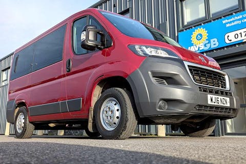 Red Peugeot Boxer HDi 333 L1h1 W/v 2016
