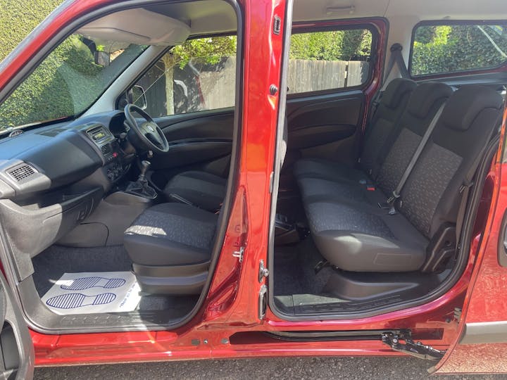 Red Vauxhall Combo L2h1 2300 Colorado CDTi 2017