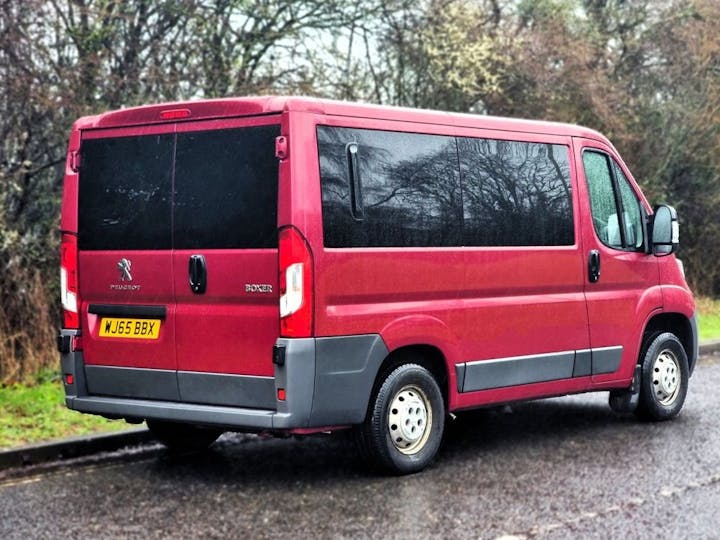 Red Peugeot Boxer HDi 333 L1h1 W/v 2015