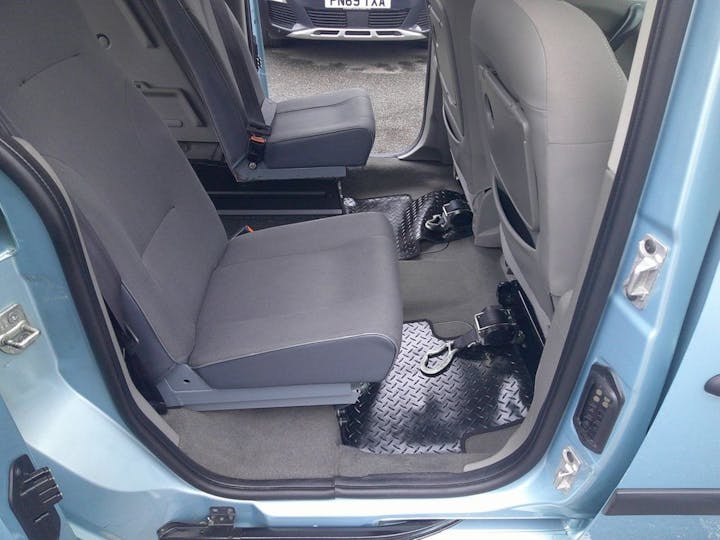 Blue Renault Kangoo Expression 16V 2011