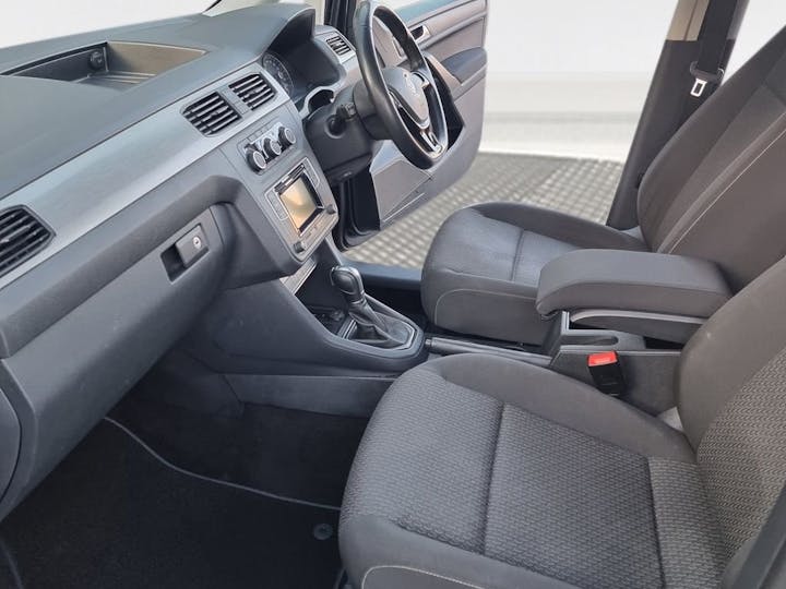 Black Volkswagen Caddy Maxi C20 Life TDi 2018