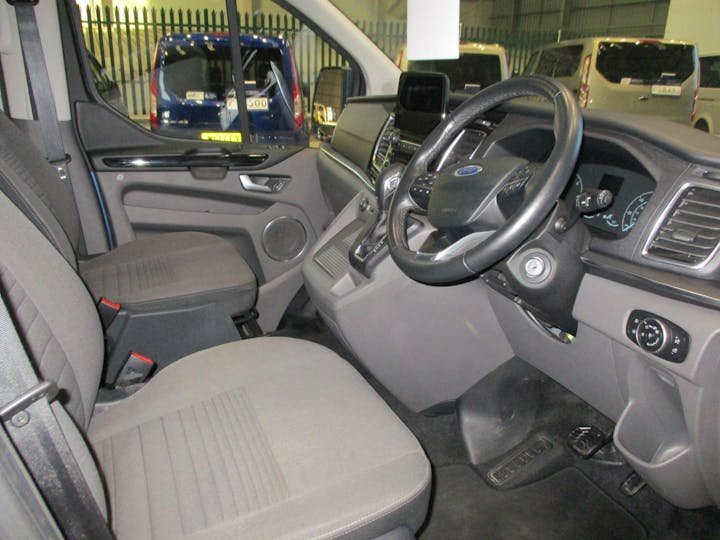 Blue Ford Tourneo Custom 320 Titanium Ecoblue 2021