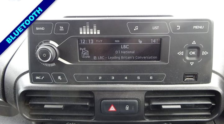 Grey Vauxhall Combo Life Design Xl S/S 2020