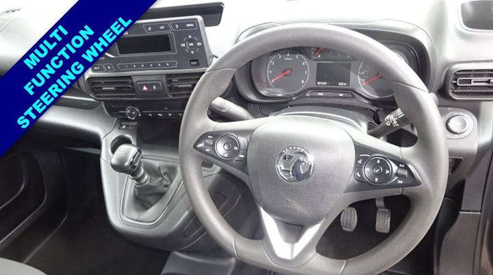 Grey Vauxhall Combo Life Design Xl S/S 2020