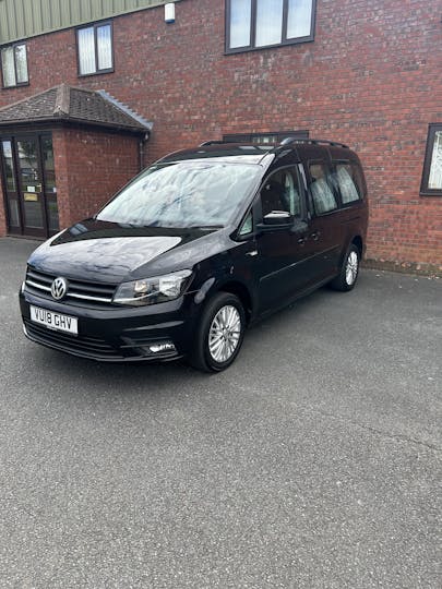 Black Volkswagen Caddy Maxi C20 Life TDi 2018