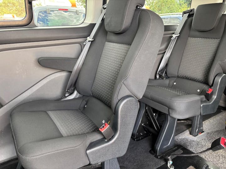 Silver Ford Tourneo Custom 320 Zetec L1 2019