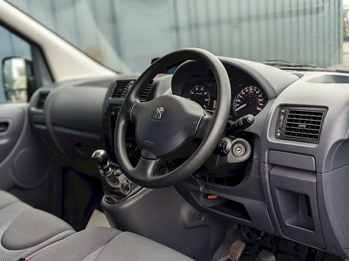 Grey Peugeot Expert HDi Tepee Comfort L1 2014
