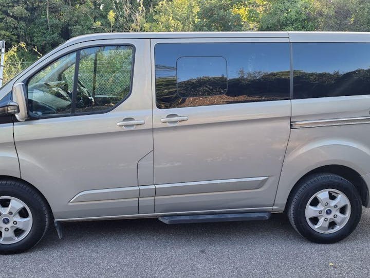 Silver Ford Tourneo Custom Independence RS 2017