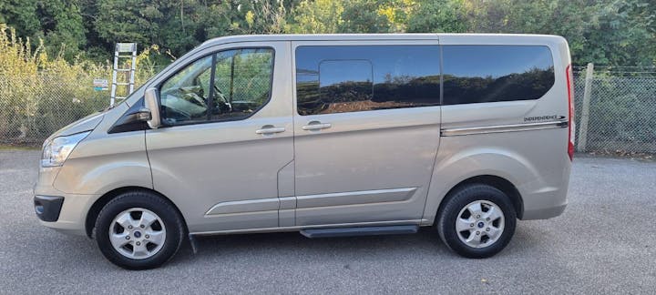 Silver Ford Tourneo Custom Independence RS 2017