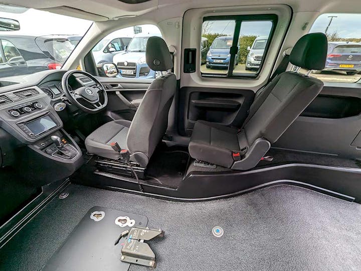 Brown Volkswagen Caddy C20 Life Tsi 2017