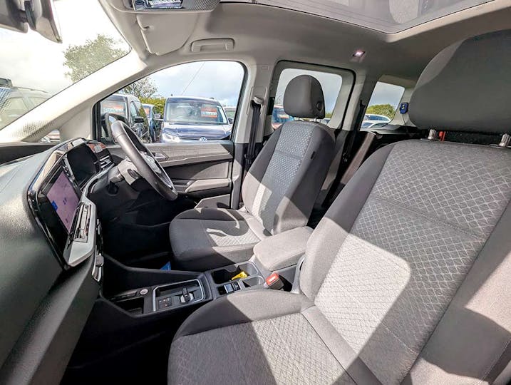 Grey Ford Tourneo Connect Titanium Ecoboost 2023