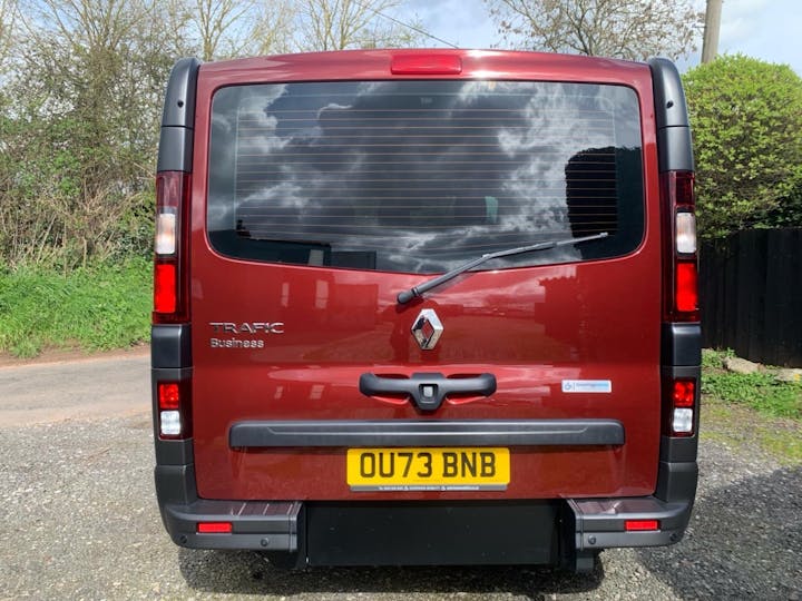 Red Renault Trafic Sl28 Business Dci 2023