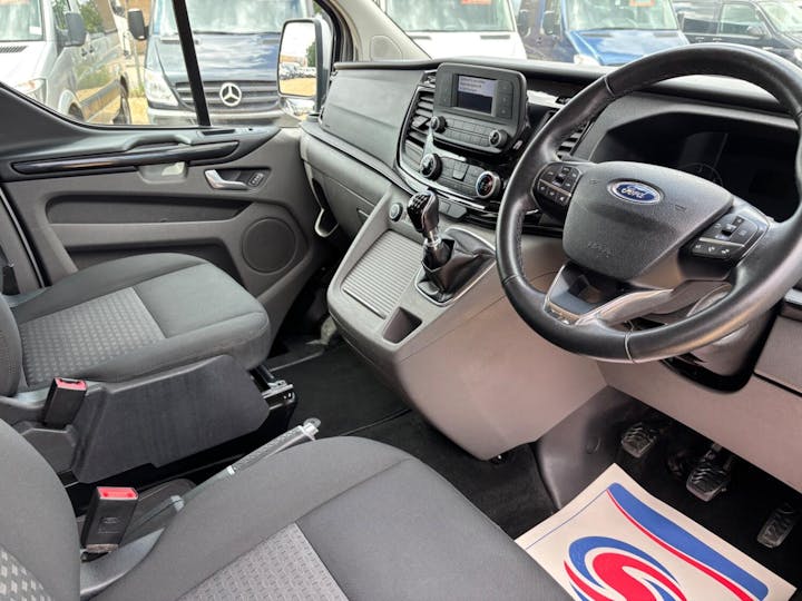 Silver Ford Tourneo Custom 320 Zetec L1 2019
