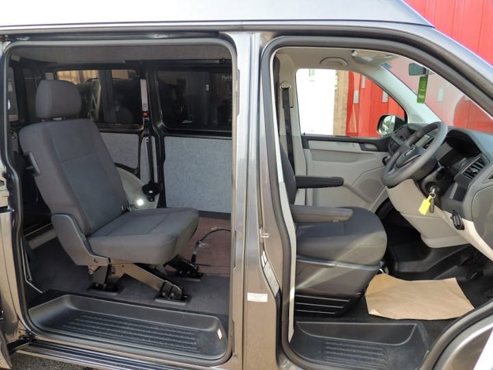 Grey Volkswagen Transporter T30 TDi W/v Bmt 2018