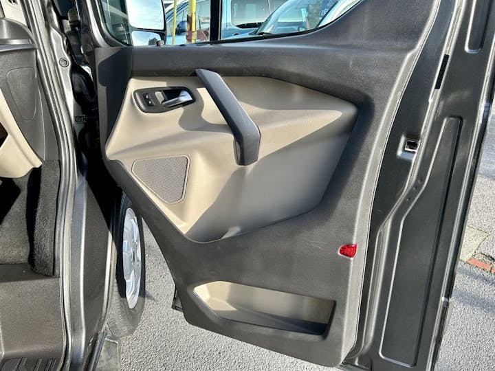 Grey Ford Tourneo Custom 310 Titanium TDCi 2018