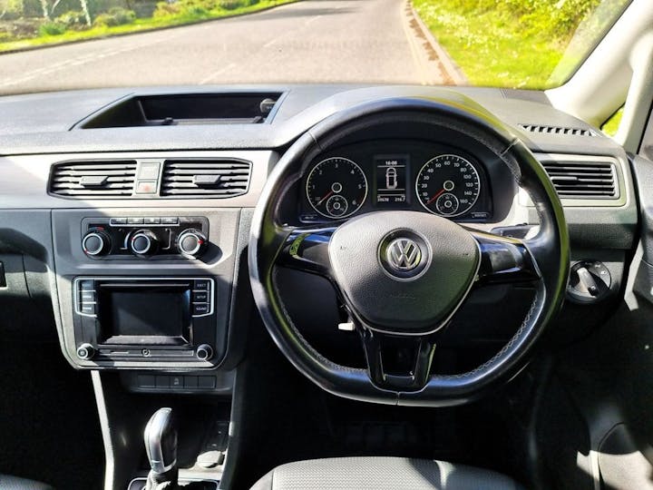 Black Volkswagen Caddy Maxi C20 Life TDi 2016