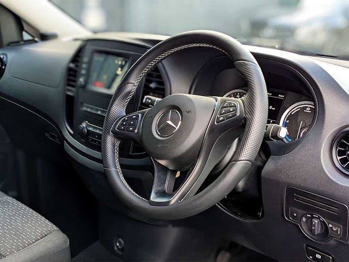 Silver Mercedes-Benz Vito Tourer Pro L3 2021