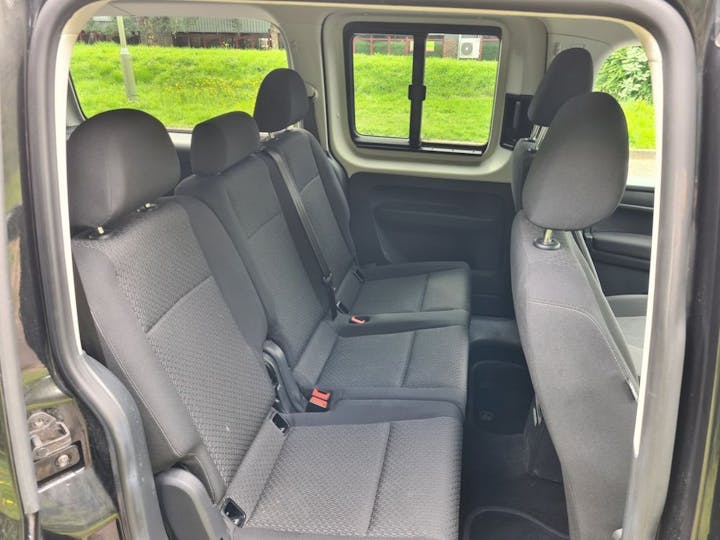 Black Volkswagen Caddy Maxi C20 Life TDi 2017