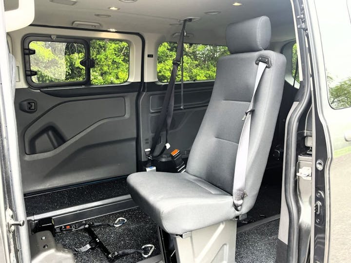 Grey Ford Tourneo Custom 310 Titanium L2 2018