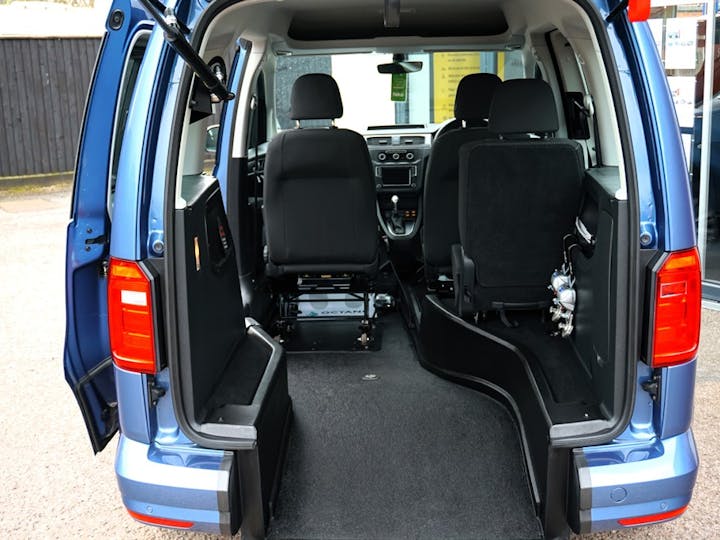 Blue Volkswagen Caddy C20 Life TDi 2021
