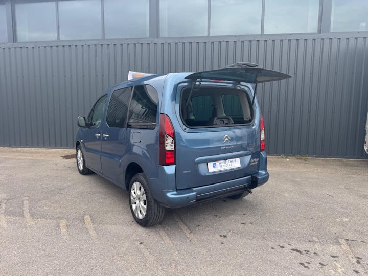 Blue Citroen Berlingo Multispace Bluehdi Feel Edition 2016