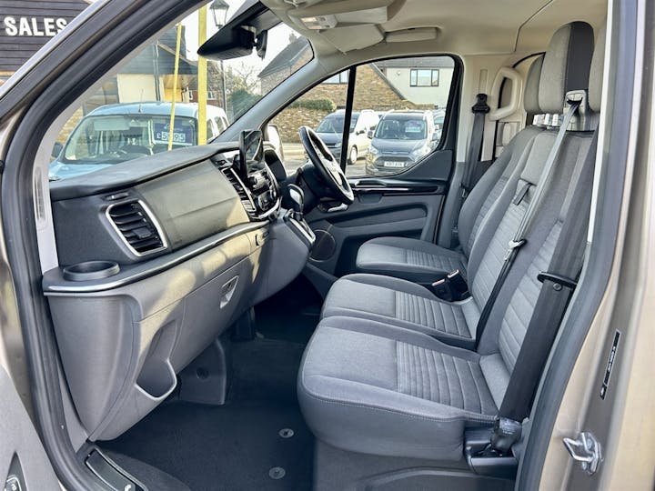 Silver Ford Tourneo Custom 320 Titanium L2 2019