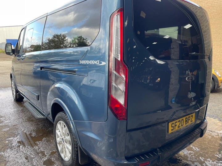 Blue Ford Tourneo Custom Independence Twin 2020