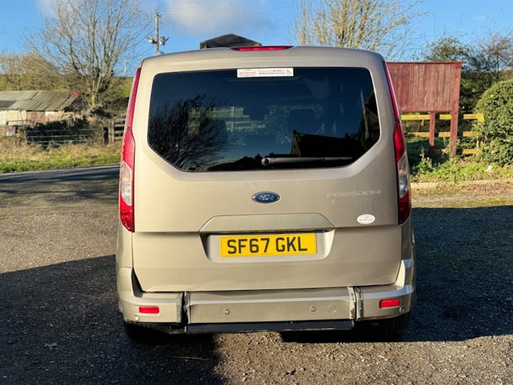 Silver Ford Tourneo Connect Freedom RS 2017