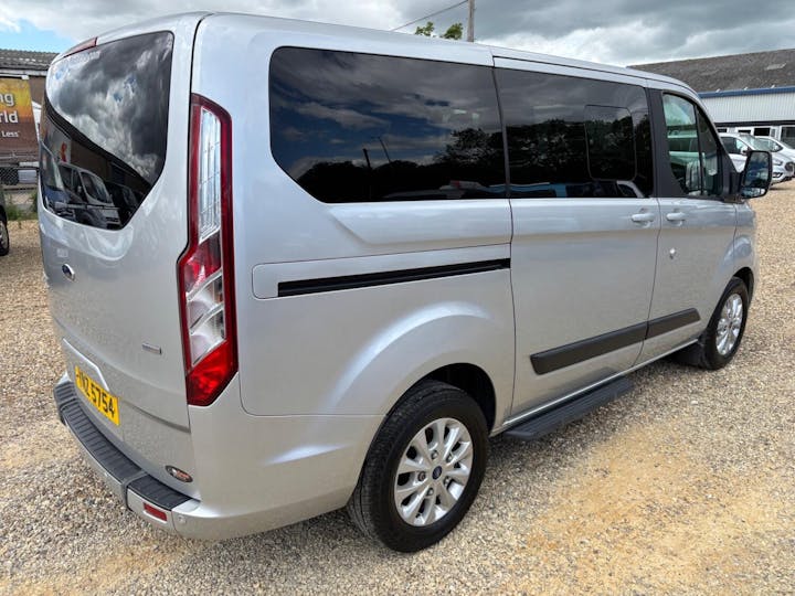 Silver Ford Tourneo Custom 320 Zetec L1 2019