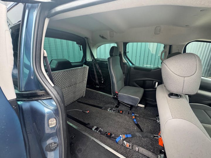 Blue Citroen Berlingo Multispace Bluehdi Feel Edition 2016