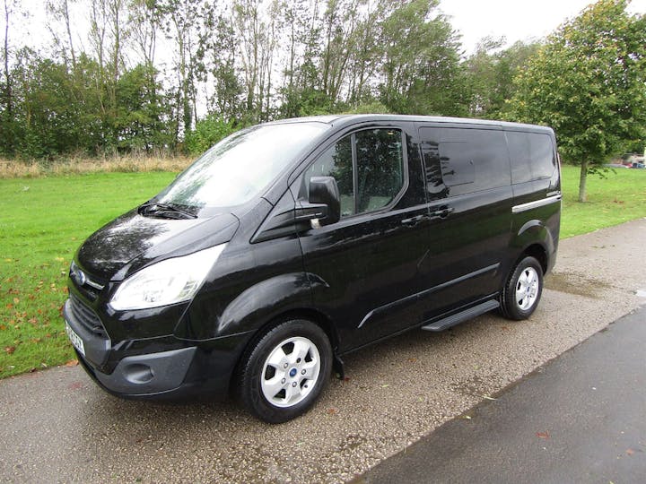 Black Ford Tourneo Custom Independence RS 2018