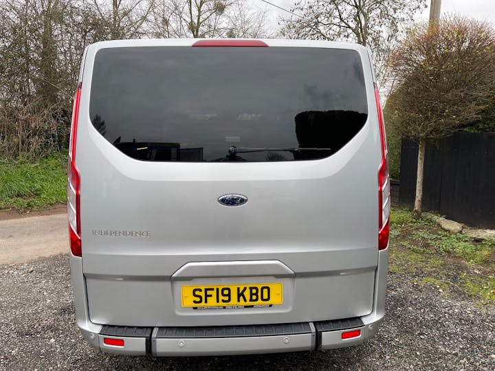 Silver Ford Tourneo Custom Independence Re 2019