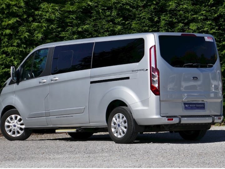 Silver Ford Tourneo Custom 320 Titanium 2.0 130ps Independence Re 2019