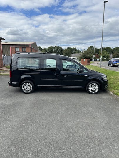 Black Volkswagen Caddy Maxi C20 Life TDi 2018