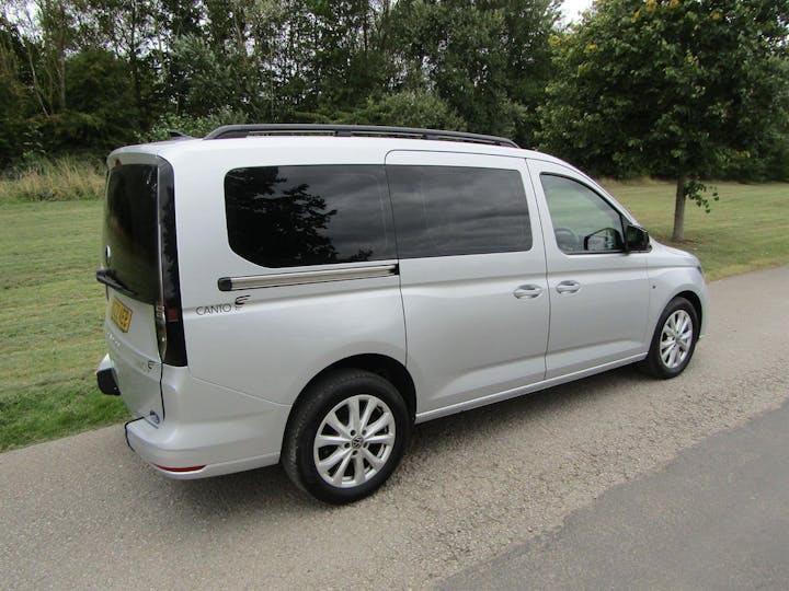 Silver Volkswagen Caddy Maxi C20 Life TDi 2022
