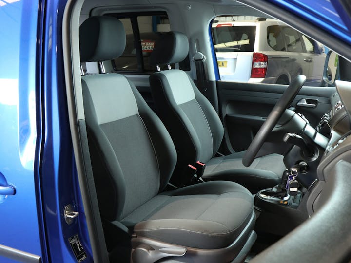 Blue Volkswagen Caddy C20 Life TDi 2011