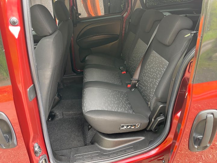 Red Vauxhall Combo L2h1 2300 Colorado CDTi 2018