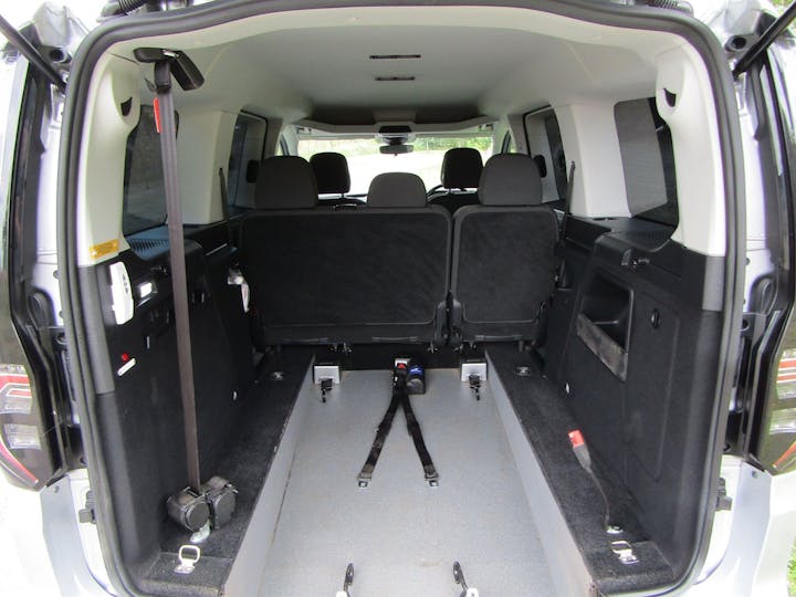Silver Volkswagen Caddy Maxi C20 Life TDi 2022