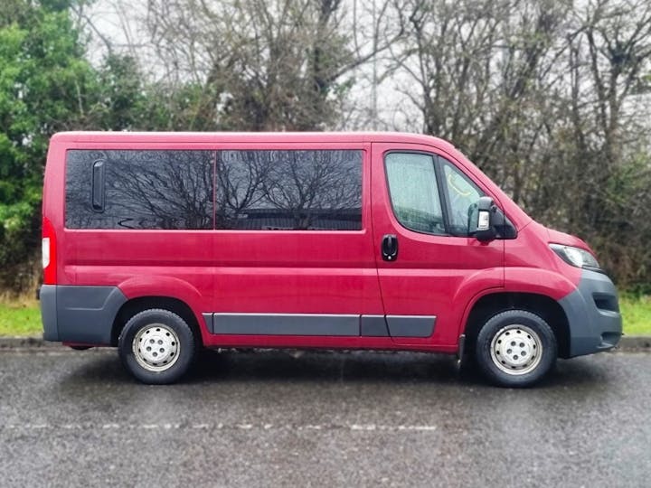 Red Peugeot Boxer HDi 333 L1h1 W/v 2015
