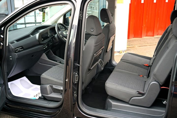 Black Volkswagen Caddy Maxi C20 Life Tsi 2023