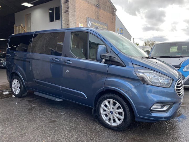 Blue Ford Tourneo Custom Independence Twin 2020