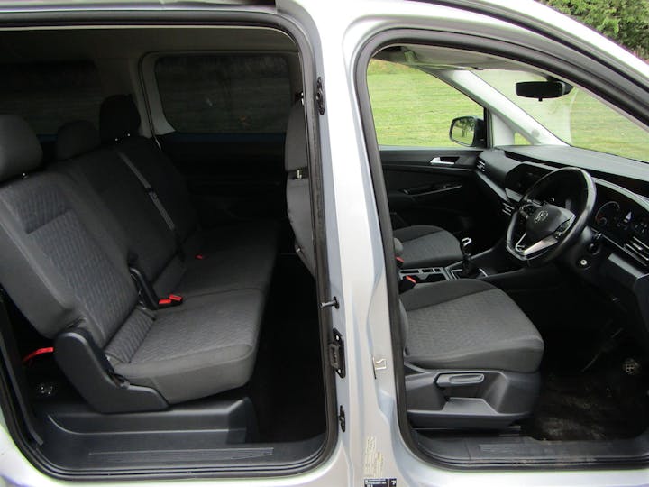 Silver Volkswagen Caddy Maxi C20 Life TDi 2022