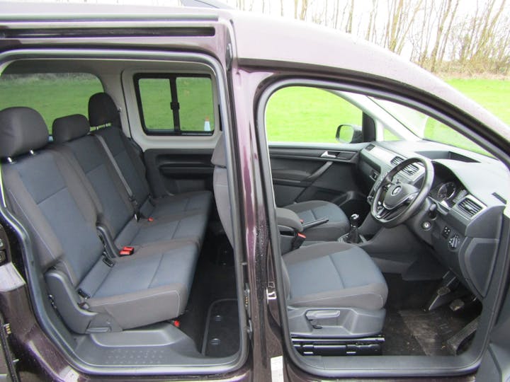 Purple Volkswagen Caddy Maxi C20 Life TDi 2019