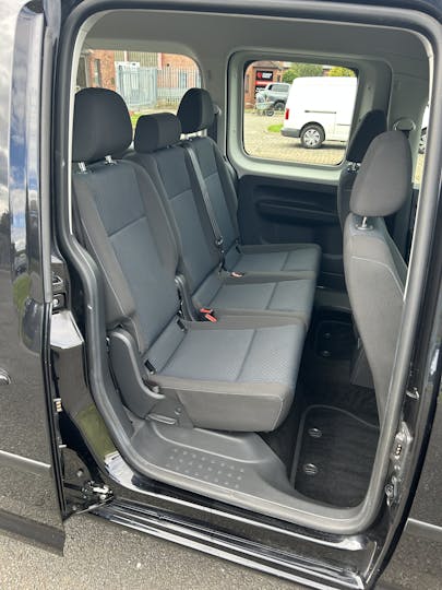 Black Volkswagen Caddy Maxi C20 Life TDi 2018